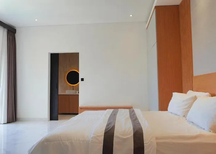 Pererenan 4* Canggu (Bali)